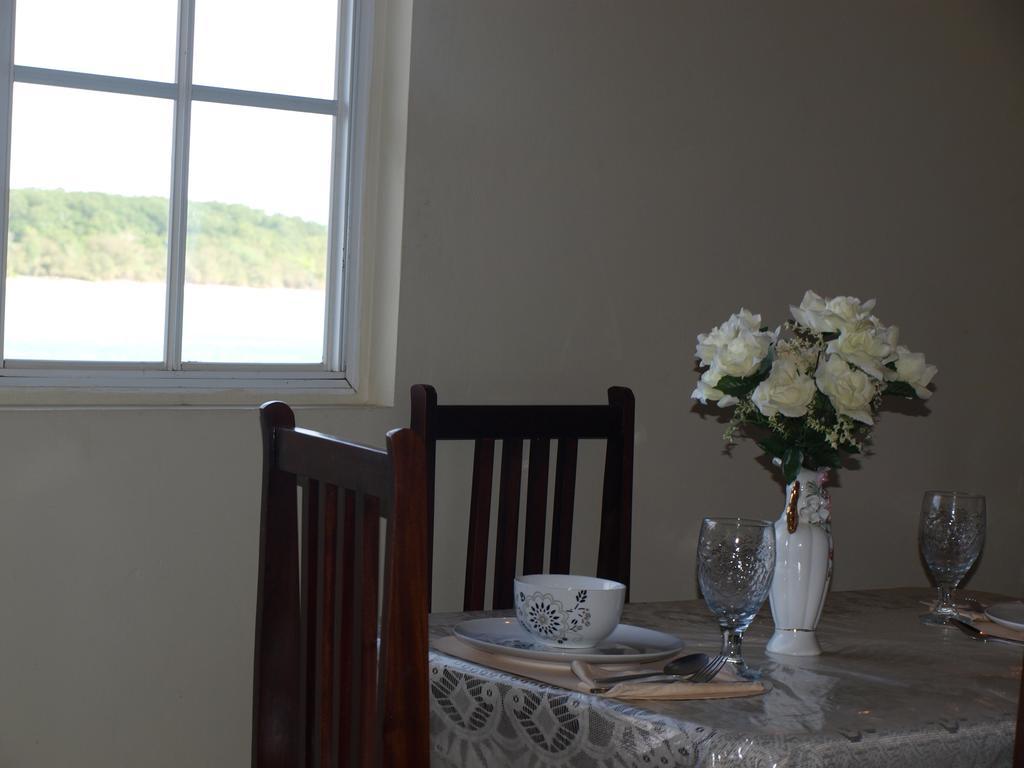 Memories Cottage And Apartments Buccoo エクステリア 写真